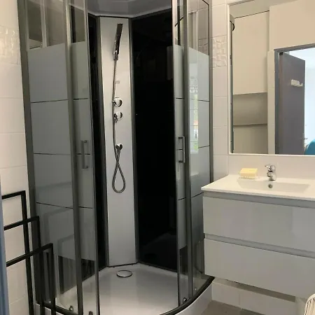 Apartment Cosy A 50 M De La A Avec Terrasse Et Parking Prive. - Fr-1-604-13 Bouzigues